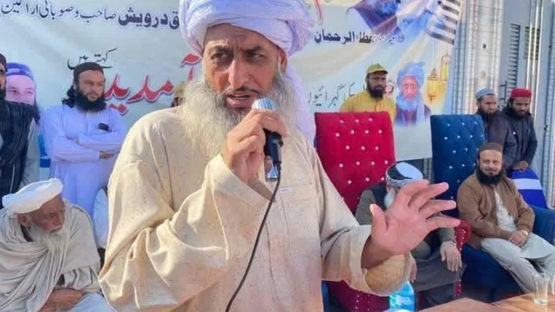 Mufti Kifayatullah injured, son and daughter killed in firing