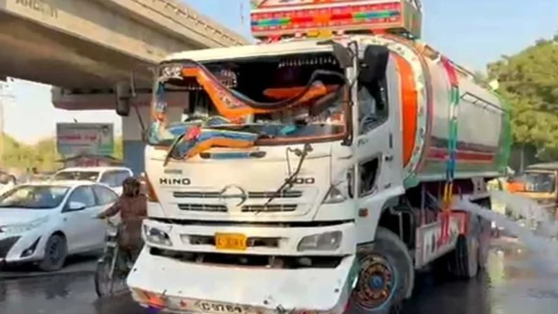 Children and women among 570 killed in Karachi traffic tragedies