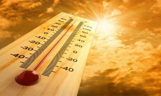Karachi receives a hot weather today as temperature reaches 38 °C
