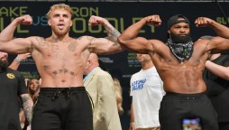 Jake Paul defeats Tyron Woodley in split decision