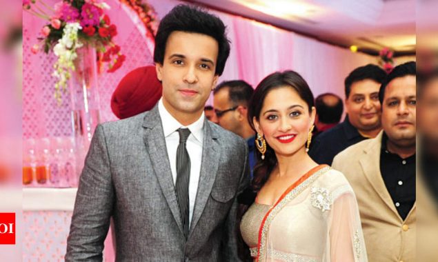 Aamir Ali and Sanjeeda Sheikh parts ways after 9 years of marriage