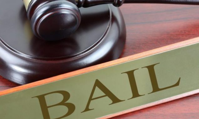 Ugandan writer held for offending ruling family granted bail