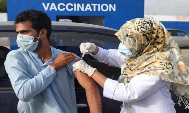 Booster doses of Covid-19 vaccines begins in Sindh
