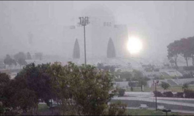 Cold wave persists in Karachi, temperature drops to 9.5°C