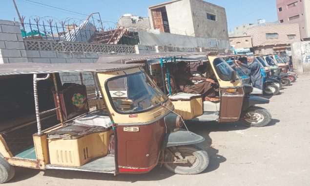 Traditional rickshaw drivers losing business