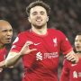 Liverpool keep title hopes alive