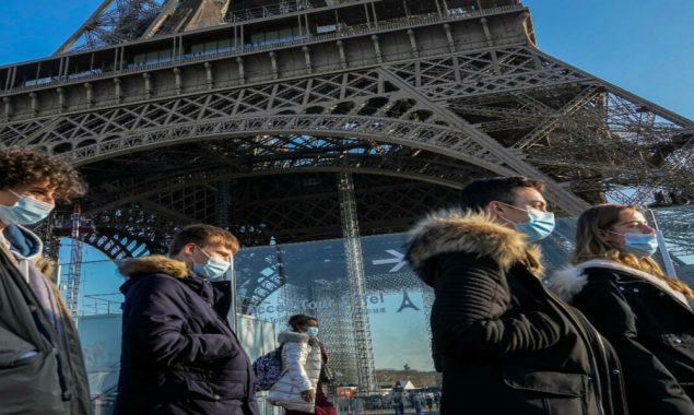 France eases Covid curbs, including outdoor mask-wearing