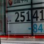 Asian markets fall again, oil builds on gains as Ukraine war rages