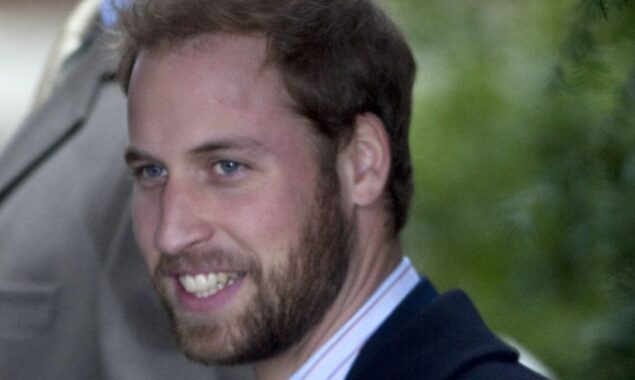 Fans who claim Prince William looks like another royal have been taken aback by an old photo of him with a beard