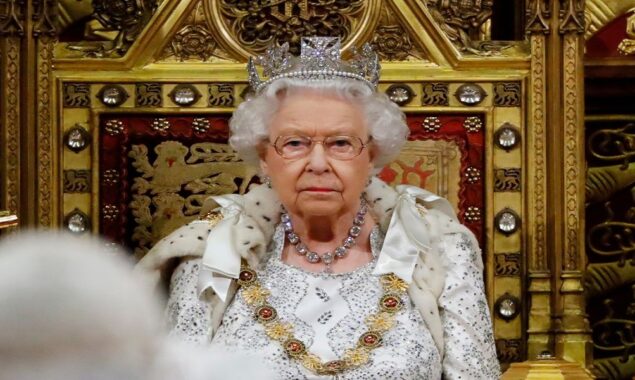 Aides TERRIFIED |  Queen Elizabeth’s devastating health will affect Jubilee after she’s forced to ditch Easter plans