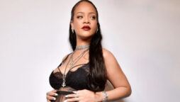 Pregnant Rihanna