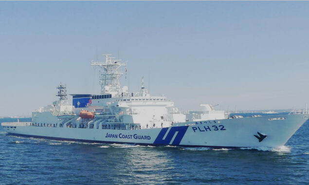 A tourist boat sinks in Japan