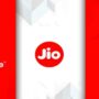 Jio vs Airtel vs Vi recharge plans under Rs 300