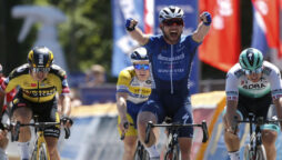 Mark Cavendish expected to skip Tour de France