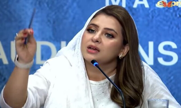 Here’s Why Rabia Anum Left A Live Show In Anger