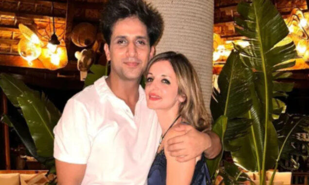 Sussanne Khan shares a sweet photo with her rumoured lover Arslan Goni