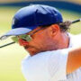 Mickelson battles: McIlroy trails U.S. Open pioneer Hadwin by one