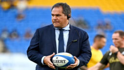 Wallabies coach urges Australia, New Zealand to stay in Super Rugby