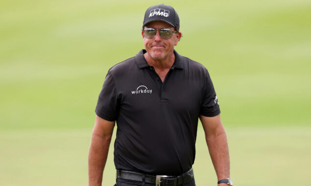 Phil Mickleson says is not in favor of violation of human rights