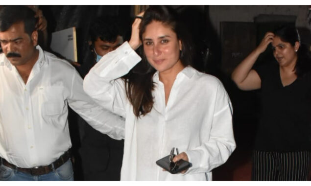 Kareena Kapoor Khan poses at Mehboob Studio