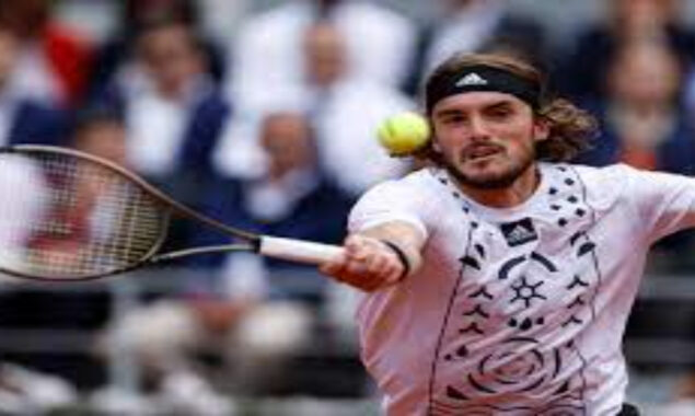 Tsitsipas says he discredited skeptics with first grasscourt crown