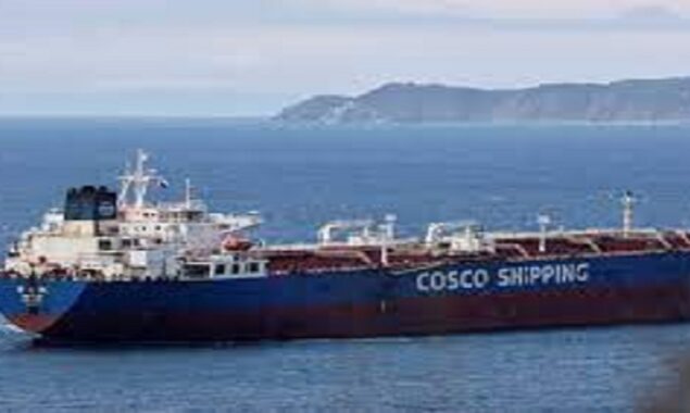 Oil recovers after a sharp plunge, buoyed by limited supply