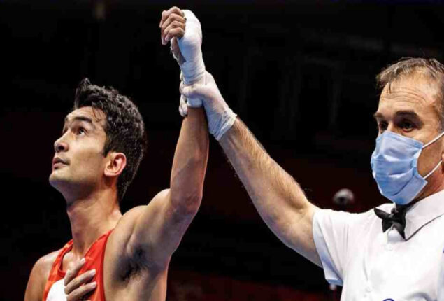 Shiva Thapa routs Pakistan’s Suleman Baloch 5-0 in men’s 63.5 kg