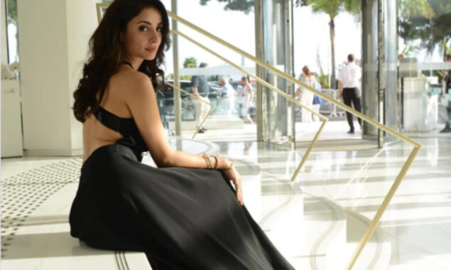 Sarwat Gilani heats up while wearing a gorgeous black gown