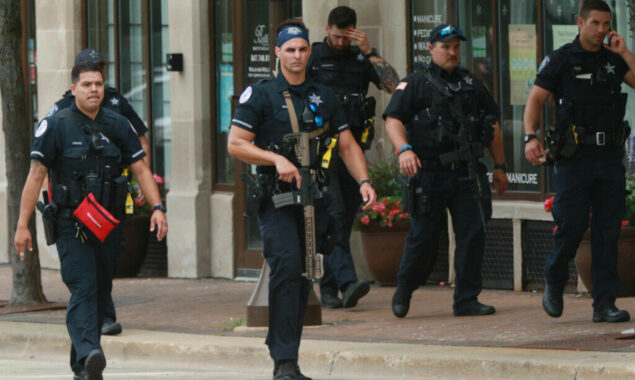 Police arrest suspect after gunman slain six at a July 4th parade in US