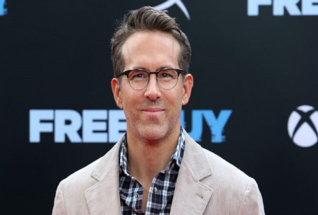 Ryan Reynolds steals hearts with his kind gesture for his teenage admirer