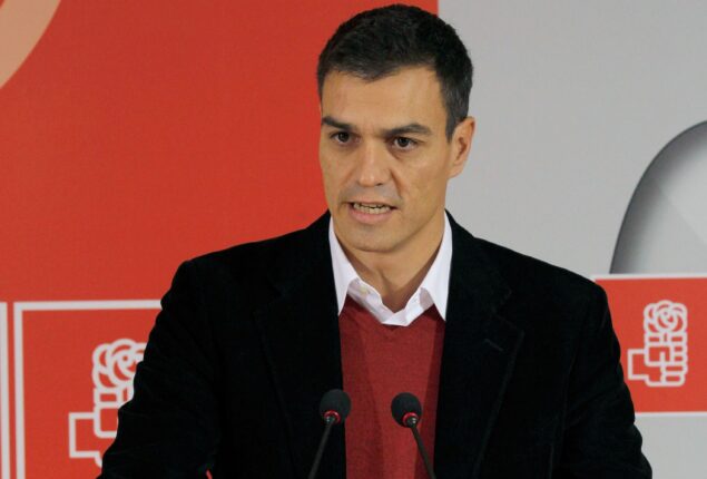 Spanish PM Pedro Sanchez asks workers to stop wearing ties