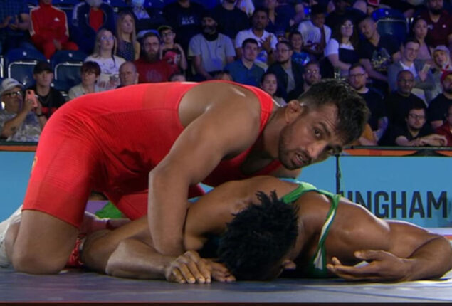 Pakistan’s Mohammad Sharif Tahir lost to India’s Naveen Kumar in wrestling & won silver medal in Commonwealth Games 2022