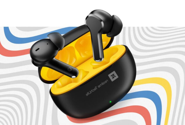 Realme Buds T100 launched with massive 28-hour playback time