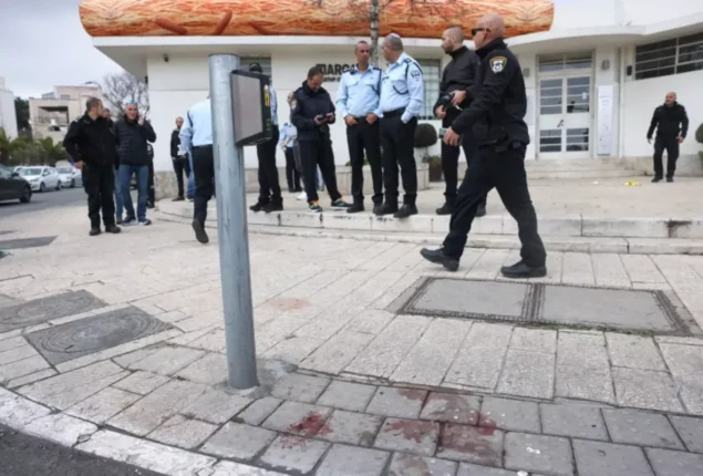 After alleged stabbing attack, Israeli forces kill Palestinian man