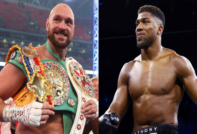 Tyson Fury urges Joshua to sign the fight contract