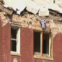 1 killed in explosion and building collapse in Chicago