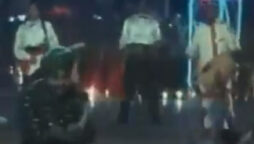 Fireworks in Delhi Metro? DMRC Answers With "Daler Mehndi"