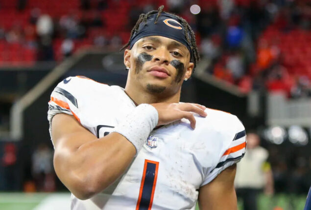 Chicago Bears QB Justin Fields questionable for New York Jets