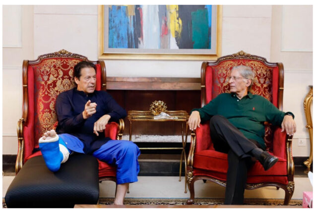 Aitzaz Ahsan meets Imran Khan to inquire about his health