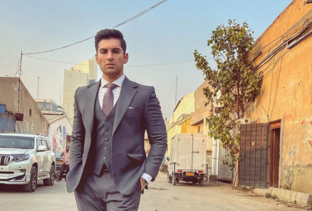 Muneeb Butt to play trans role in next drama with Saba Qamar 