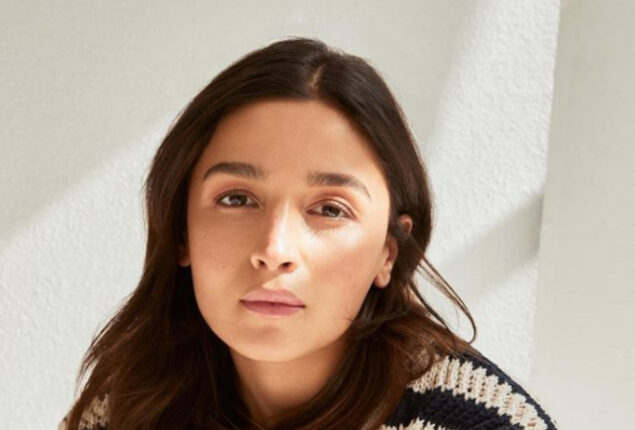 Alia Bhatt shares lots of unseen photos from wedding, pregnancy and vacations