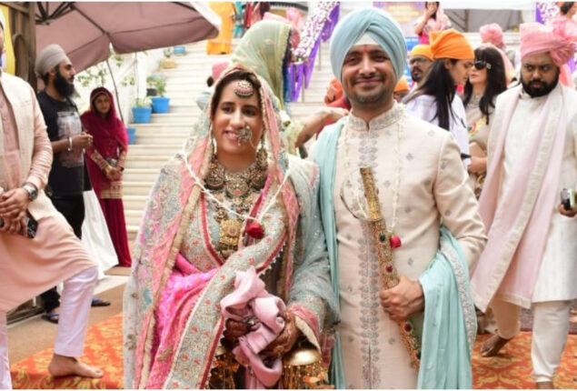 Guneet Monga and Sunny Kapoor smiles at wedding ceremony