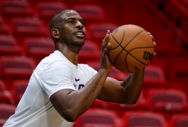 Chris Paul plays in Boston Celtics blowout after 14-game layoff