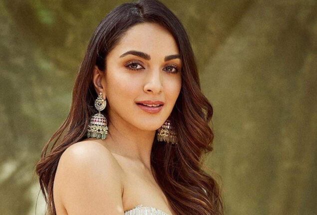 Unseen picture of Kiara Advani at Holi party goes viral
