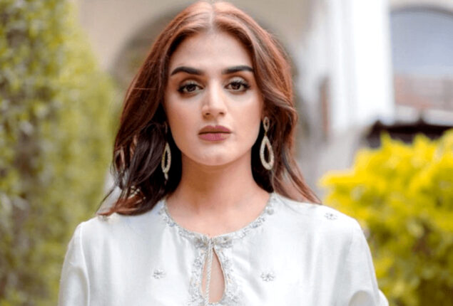 Hira Mani looks stunning wearing white outfit