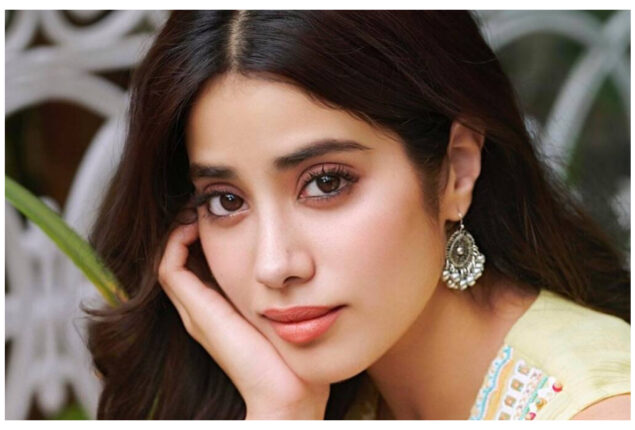 Janhvi Kapoor writes an emotional letter to Sridevi on her death anniversary