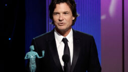 Jason Bateman thanks kids and wife at SAG Awards 2023 for always supporting him