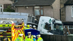Man dies after lorry crashes into row of houses in Purfleet