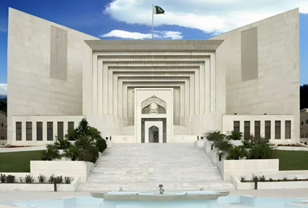 Supreme Court sought response from Punjab government and ECP