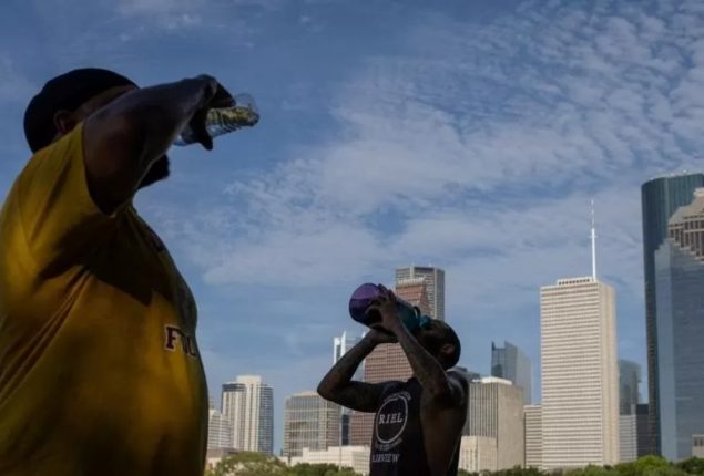 Record Heat Grips Parts of the US, Posing Dangerous Conditions